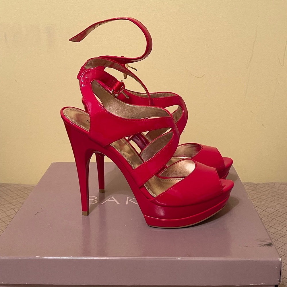 Bakers “Judy” Size: 7.5